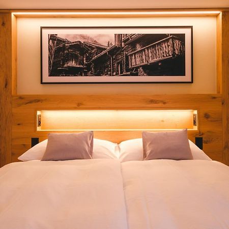Hotel Tannenhof Zermatt Bagian luar foto