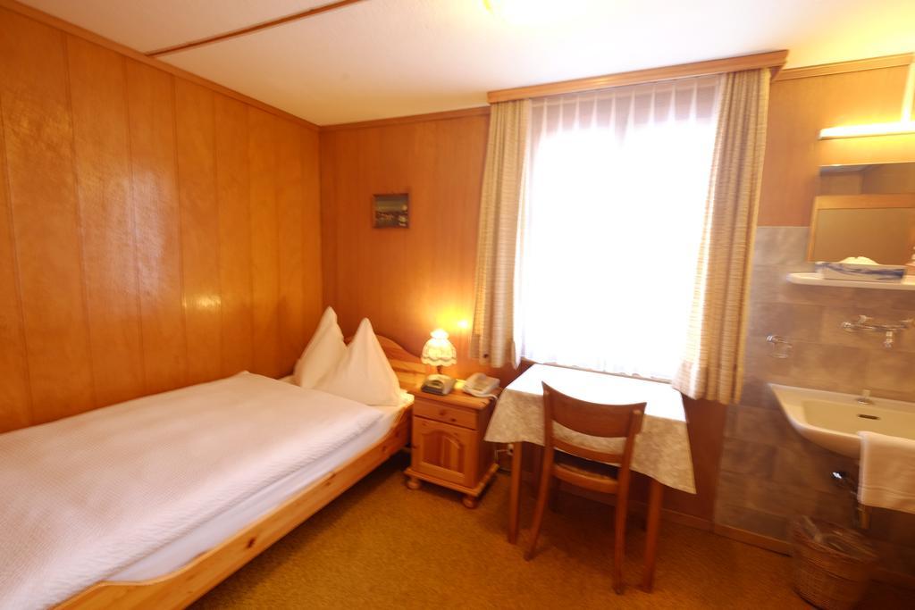 Hotel Tannenhof Zermatt Ruang foto