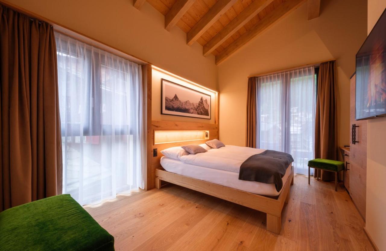 Hotel Tannenhof Zermatt Bagian luar foto