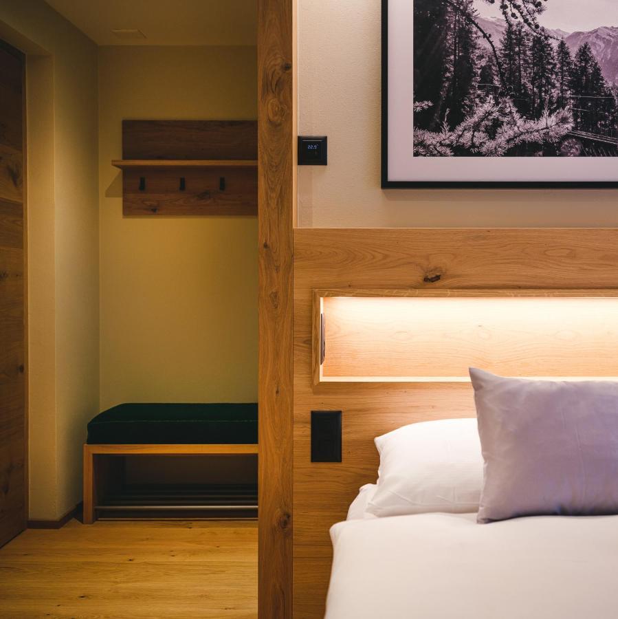Hotel Tannenhof Zermatt Bagian luar foto