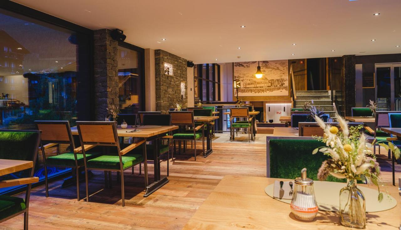 Hotel Tannenhof Zermatt Bagian luar foto