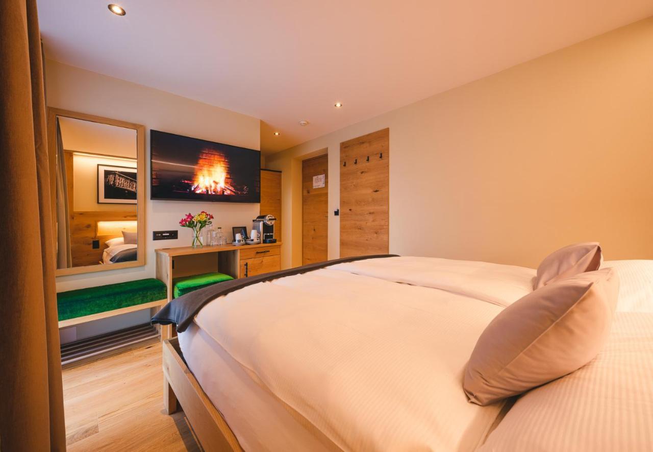 Hotel Tannenhof Zermatt Bagian luar foto