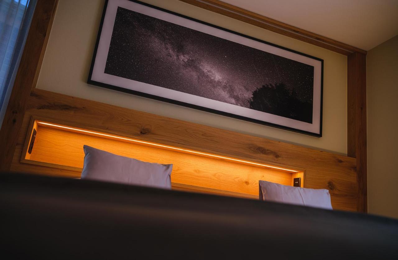 Hotel Tannenhof Zermatt Bagian luar foto